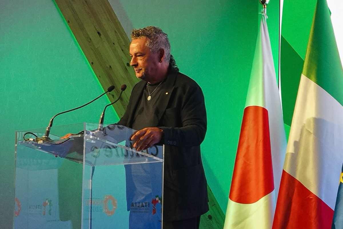 Disperazione Baggio, il dolore è troppo grande: "Volevo morire" 2 Roberto Baggio convegno in Giappone